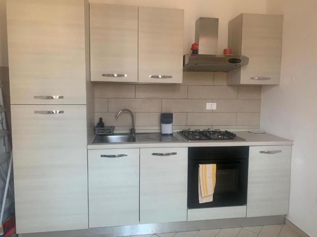 Odeon Apartment In Centro A Livorno Luaran gambar